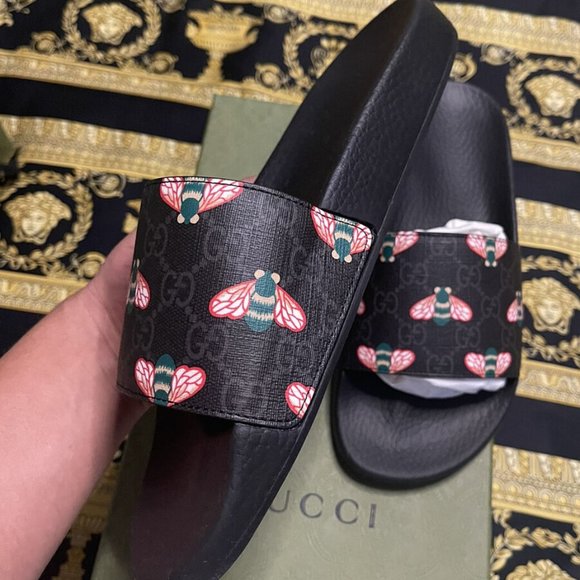 Gucci Supreme GG Bees Rubber Slides Sandals - Picture 3 of 3